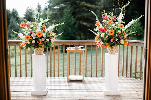 Florist «Showcase Of Flowers», reviews and photos, 215 Villa Rd, Newberg, OR 97132, USA