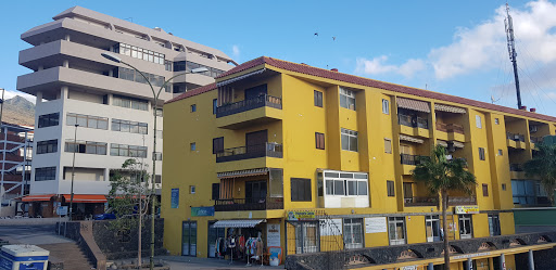 CLÍNICA ORFICAN FISIOTERAPIA,  PSICOLOGIA,  TRAUMATOLOGIA Y NUTRICIÓN en Candelaria, Santa Cruz de Tenerife