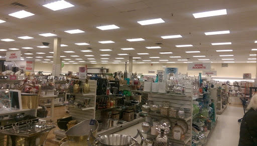 Department Store «Marshalls & HomeGoods», reviews and photos, 2200 Nesconset Hwy, Stony Brook, NY 11790, USA