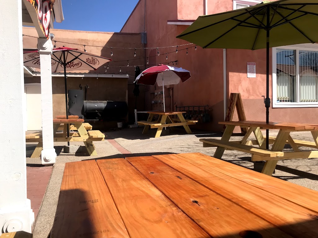 Fat T's BBQ 87104