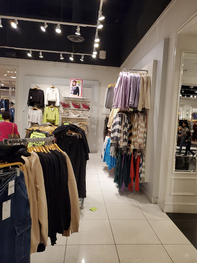 Clothing Store «Forever 21», reviews and photos, 4701 Mills Cir, Ontario, CA 91764, USA