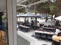 Atmosphère du Restaurant La Corniche St-palais-sur-mer à Saint-Palais-sur-Mer - n°1