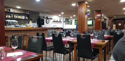 Mesón Restaurante - Avinguda de Can Batllori, 2, 08840 Viladecans, Barcelona, Spain