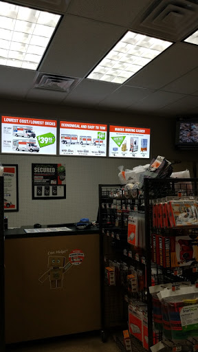 Truck Rental Agency «U-Haul of Brandon», reviews and photos, 377 W Brandon Blvd, Brandon, FL 33511, USA