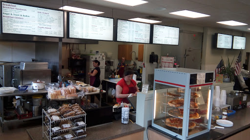 Market «Cummings Market», reviews and photos, 3 Alfred Rd, Kennebunk, ME 04043, USA