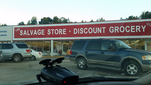 Discount Supermarket «The Salvage Store Discount Grocery», reviews and photos, 739 W Oak St, Amite City, LA 70422, USA