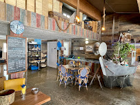 Atmosphère du Bar-restaurant à huîtres Le Mas Bleu à Leucate - n°6
