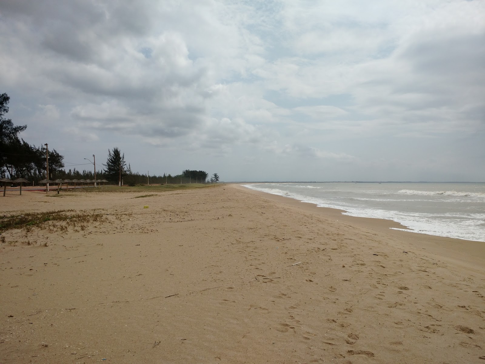 Fotografija Plaža Neves z dolga ravna obala