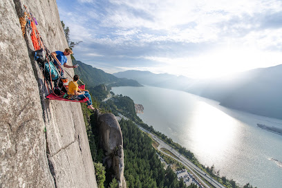 Squamish Cliff Camping Guides