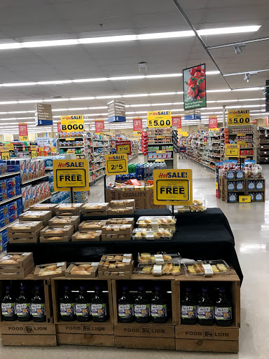 Grocery Store «Food Lion», reviews and photos, 980 Kildaire Farm Rd, Cary, NC 27511, USA