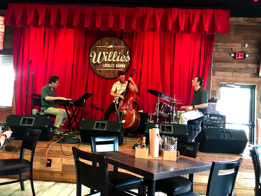 American Restaurant «Willies Locally Known», reviews and photos, 286 Southland Dr, Lexington, KY 40503, USA