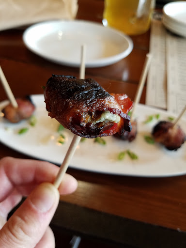 Bowling Alley «Bowl & Barrel», reviews and photos, 17619 La Cantera Pkwy Ste 102, San Antonio, TX 78257, USA