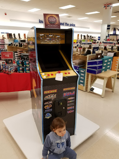 Department Store «Marshalls», reviews and photos, 8483 Grand River Ave, Brighton, MI 48116, USA