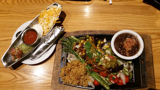 Shopping Mall «ShoppingTown Mall», reviews and photos, 3649 Erie Blvd E, Syracuse, NY 13214, USA