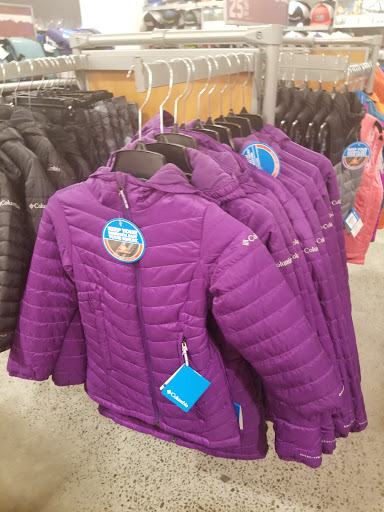 Sportswear Store «Columbia Sportswear Outlet Store», reviews and photos, 10746 Emerald Coast Pkwy, Destin, FL 32550, USA