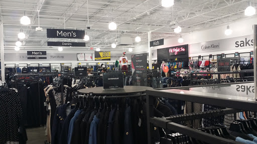 Shopping Mall «Tampa Premium Outlets», reviews and photos, 2300 Grand Cypress Dr, Lutz, FL 33559, USA