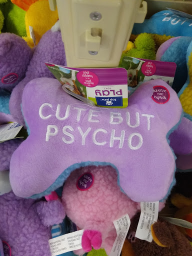 Pet Supply Store «PetSmart», reviews and photos, 2140 17th St, Santa Ana, CA 92705, USA