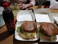 Plats et boissons du Restaurant Burger Auvergnat à Renaison - n°1