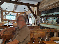 Atmosphère du Restaurant Le Mont Pelat à Aillon-le-Jeune - n°2