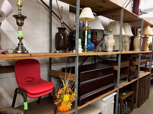 Used Furniture Store «Cobwebs Used Furniture», reviews and photos, 1008 Wappoo Rd, Charleston, SC 29407, USA