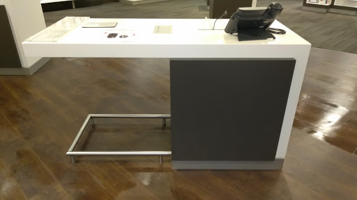 Cell Phone Store «Verizon», reviews and photos, 3210 Ross Clark Cir, Dothan, AL 36303, USA