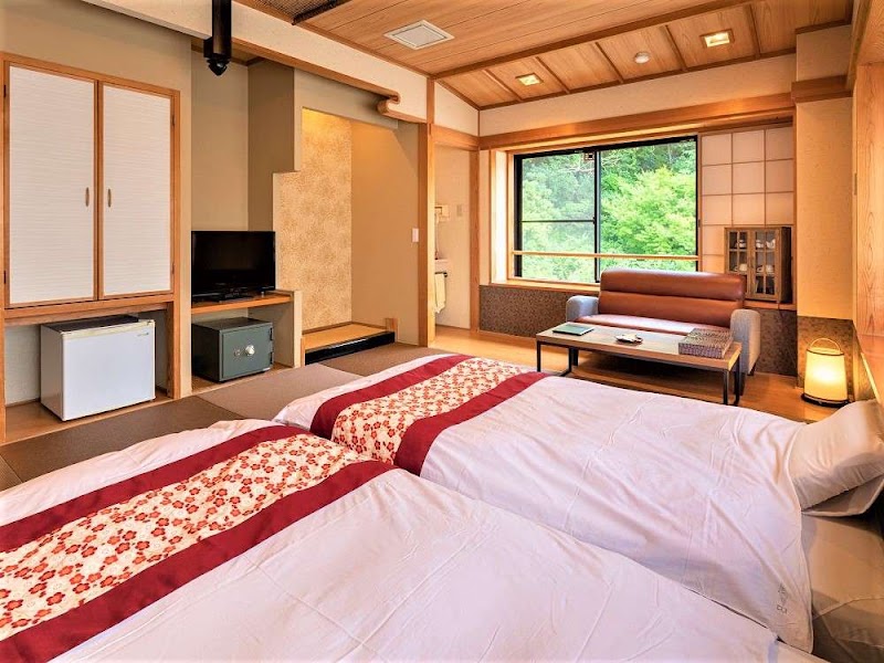 湯宿 小国のオーベルジュ わいた館 旧 わいた山荘 熊本県小国町西里 旅館 グルコミ