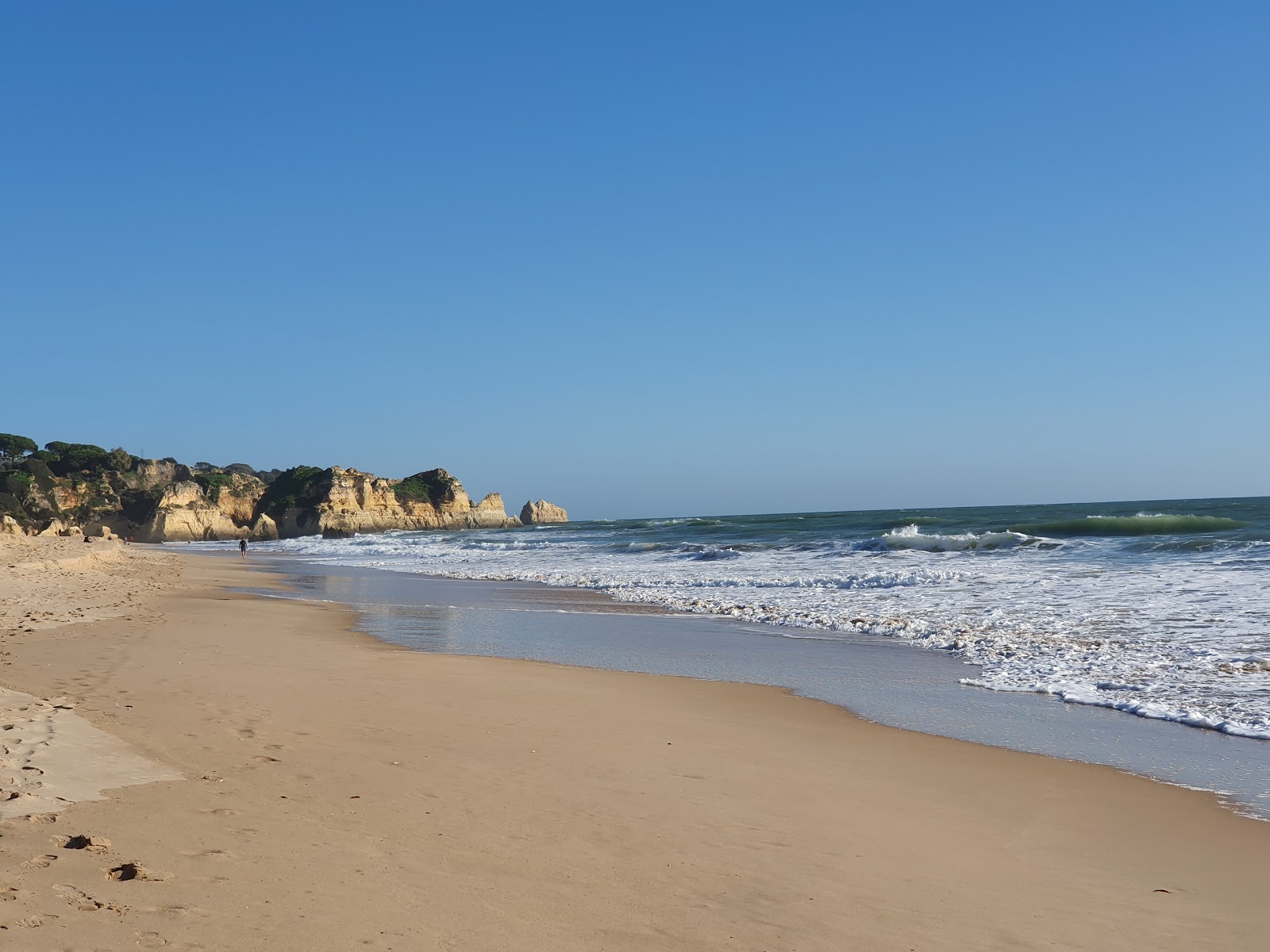 Fotografija Praia de Alvor priljubljeno mesto med poznavalci sprostitve