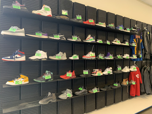 Pawn Shop «EZPAWN», reviews and photos, 2547 Nichol Ave, Anderson, IN 46011, USA