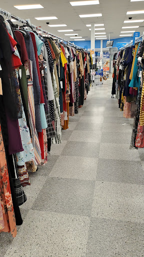 Clothing Store «Ross Dress for Less», reviews and photos, 9454 Skokie Blvd, Skokie, IL 60077, USA