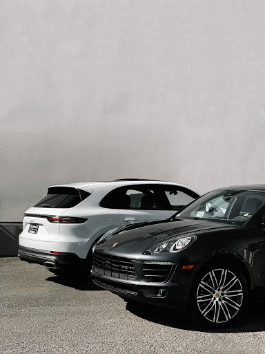 Used Car Dealer «Freeman Motor Company», reviews and photos, 7524 SW Macadam Ave, Portland, OR 97219, USA