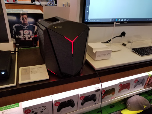 Computer Store «Microsoft Store - Glendale Galleria», reviews and photos, 2140 Galleria Way, Glendale, CA 91210, USA