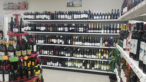 Liquor Store «Liquor Locker», reviews and photos, 1222 E Riverside Dr, Evansville, IN 47714, USA