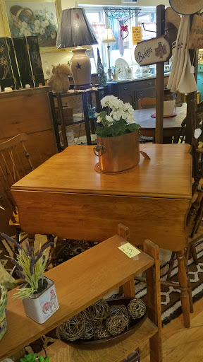 Antique Store «Antiques & Rusty Relics», reviews and photos, 3570 Fancher Rd, Holley, NY 14470, USA