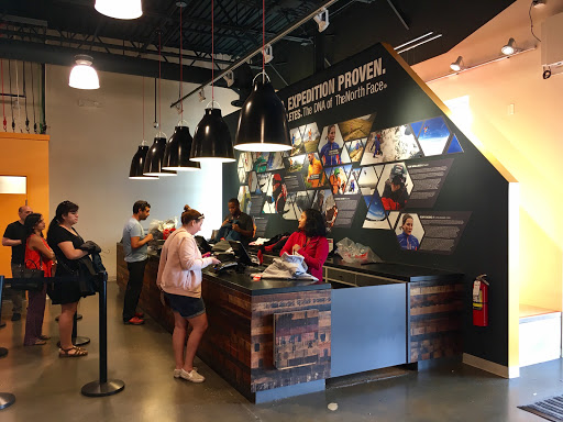 Clothing Store «The North Face Outlet», reviews and photos, 8225 Vineland Ave, Orlando, FL 32831, USA