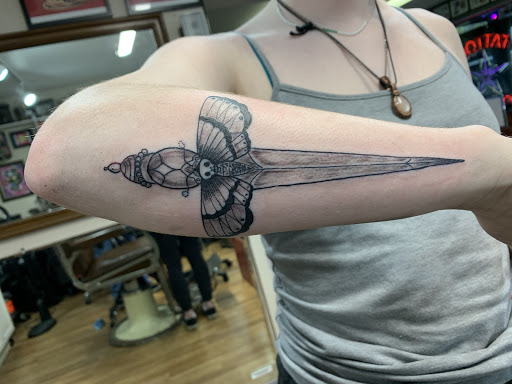 Tattoo Shop «Red Sky Tattoo», reviews and photos, 773 Point Brown Ave NE, Ocean Shores, WA 98569, USA