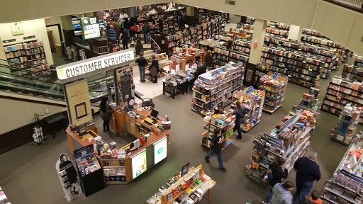 Book Store «Barnes & Noble», reviews and photos, 5959 Triangle Town Blvd, Raleigh, NC 27616, USA