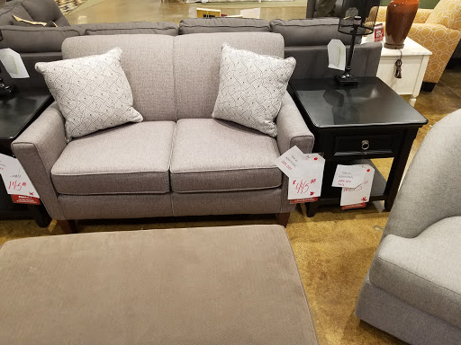 Furniture Store «Pilgrim Furniture & Mattress City Milford», reviews and photos, 1755 Boston Post Rd, Milford, CT 06460, USA