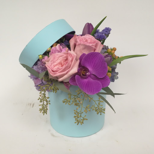 Florist «Galleria Florist», reviews and photos, 7187 Lee Hwy, Falls Church, VA 22046, USA