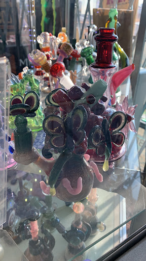 Tobacco Shop «Starbuzz Smoke Shop», reviews and photos, 668 Soscol Ave, Napa, CA 94559, USA