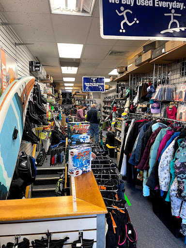 Sporting Goods Store «Play It Again Sports», reviews and photos, 15 S Main St, West Hartford, CT 06107, USA