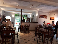 Atmosphère du Restaurant français Le Chemin des Peintres à Auvers-sur-Oise - n°4