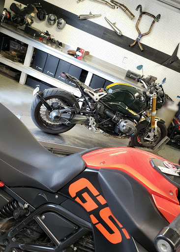 Motorcycle Dealer «Moto Club di Santa Monica», reviews and photos, 2013 Lincoln Blvd, Santa Monica, CA 90405, USA