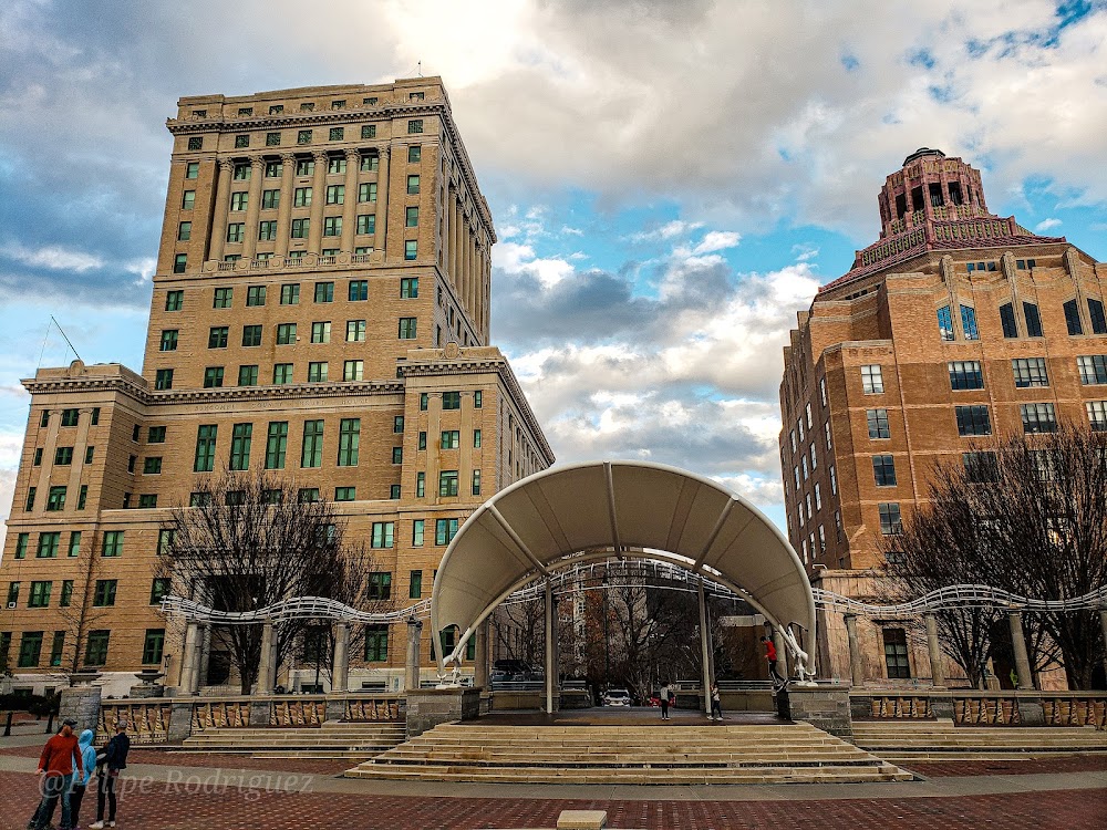 Park near Nakon Motel