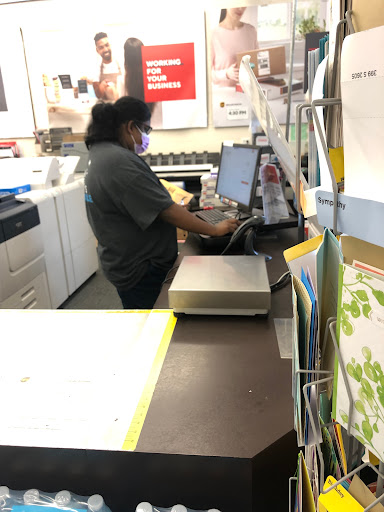 Office Supply Store «Staples», reviews and photos, 11845 Retail Dr, Wake Forest, NC 27587, USA