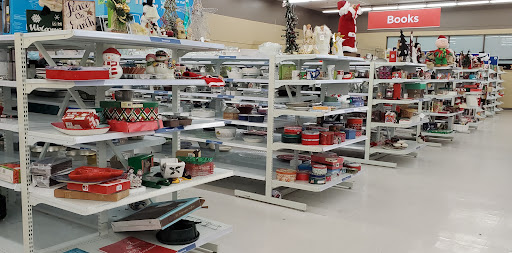 Thrift Store «Value Village», reviews and photos, 6802 19th St W, University Place, WA 98466, USA