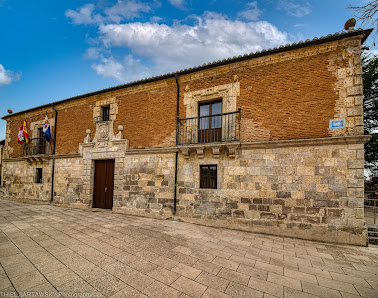 Ayuntamiento de Villalcazar de Sirga Pl. Mayor, 1, 34449 Villalcázar de Sirga, Palencia, España