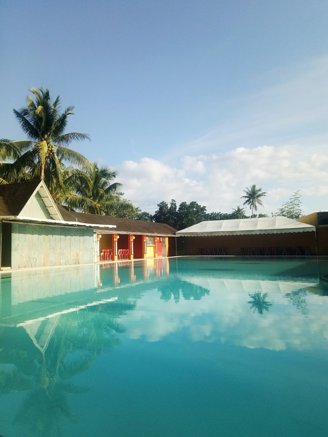 Mira Villa Seafood Restaurant and Resort Swimming Pool