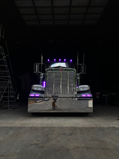 Auto Repair Shop «Circle Truck & Car Painting & Repair Center», reviews and photos, 4520 Commerce Cir SW, Atlanta, GA 30336, USA