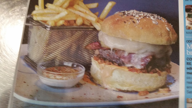 Opinii despre Café Snack Bar " O Zé " în Marinha Grande - Cafeteria