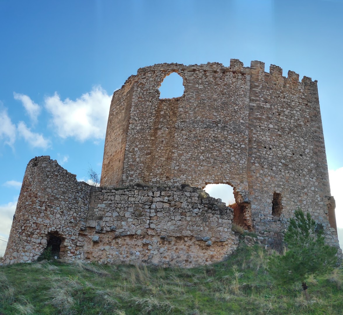 Castillo de Sisamón/Castillo de los Heredias